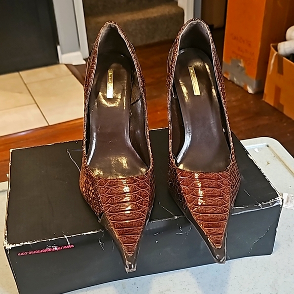 Michael Antonio Designer Shoes, Sz 8.5, Brown Patent Leather, Pointy Toe, 4" Hee - Picture 9 of 12